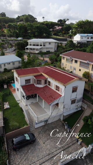  Immeuble à vendre 10 pièces 200 m²