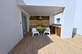  Maison � vendre 8 pi�ces 220 m�