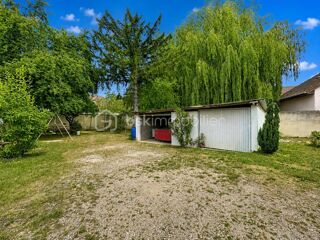  Immeuble à vendre 10 pièces 160 m²