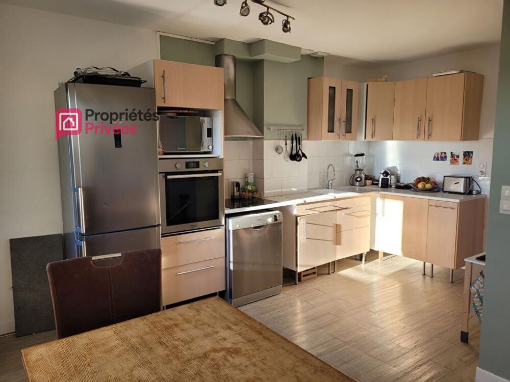 APPARTEMENT - LUMINEUX -VUE DOMINANTE-IDEALEMENT SITUE