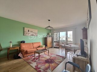  Appartement à louer 4 pièces 85 m²
