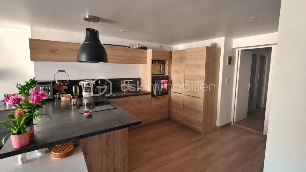 Appartement entièrement renové de 85.5m²