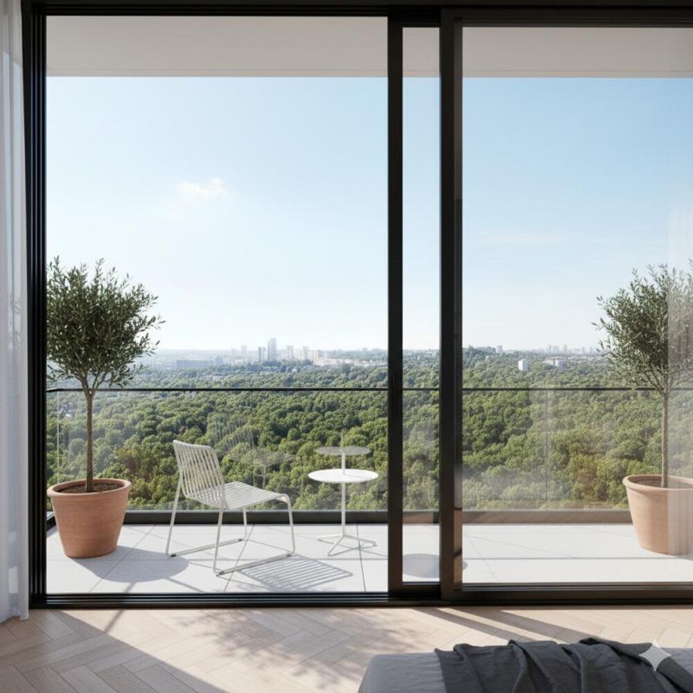 Rare à la vente  5 pièces avec vue dégagée - grande terrasse - 5 min à pied du métro - 2 parking - Cave