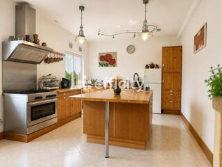  Maison à vendre 8 pièces 211 m²