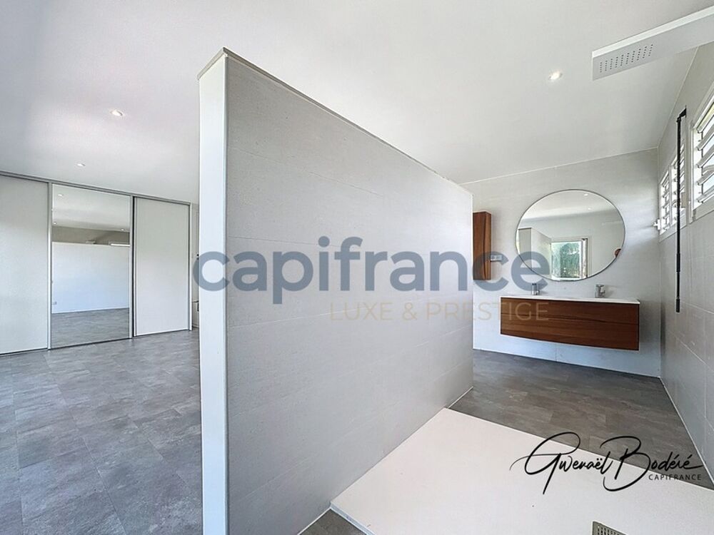 � vendre  Villa Sainte-Anne (97180)