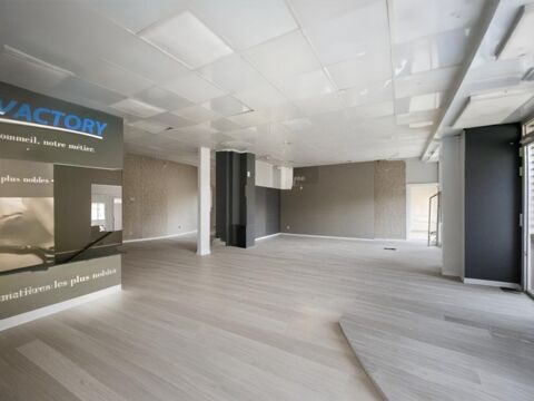 Boutique &agrave; louer Paris 18 eme 2983 75018 Paris