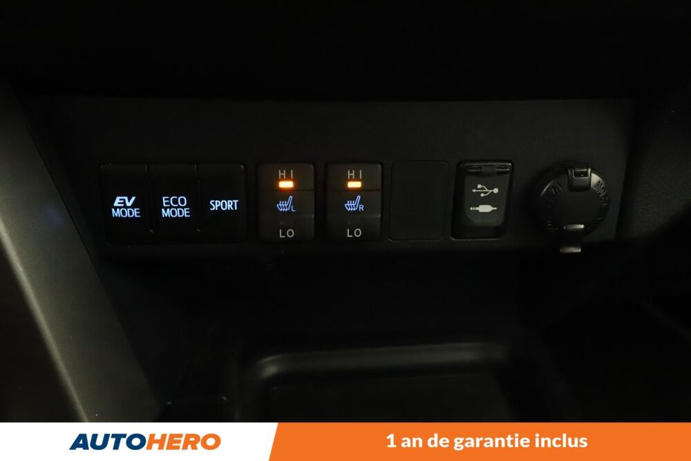 RAV 4 2.5 Hybride Lounge 2WD 197 ch 2016 occasion 92130 Issy-les-Moulineaux