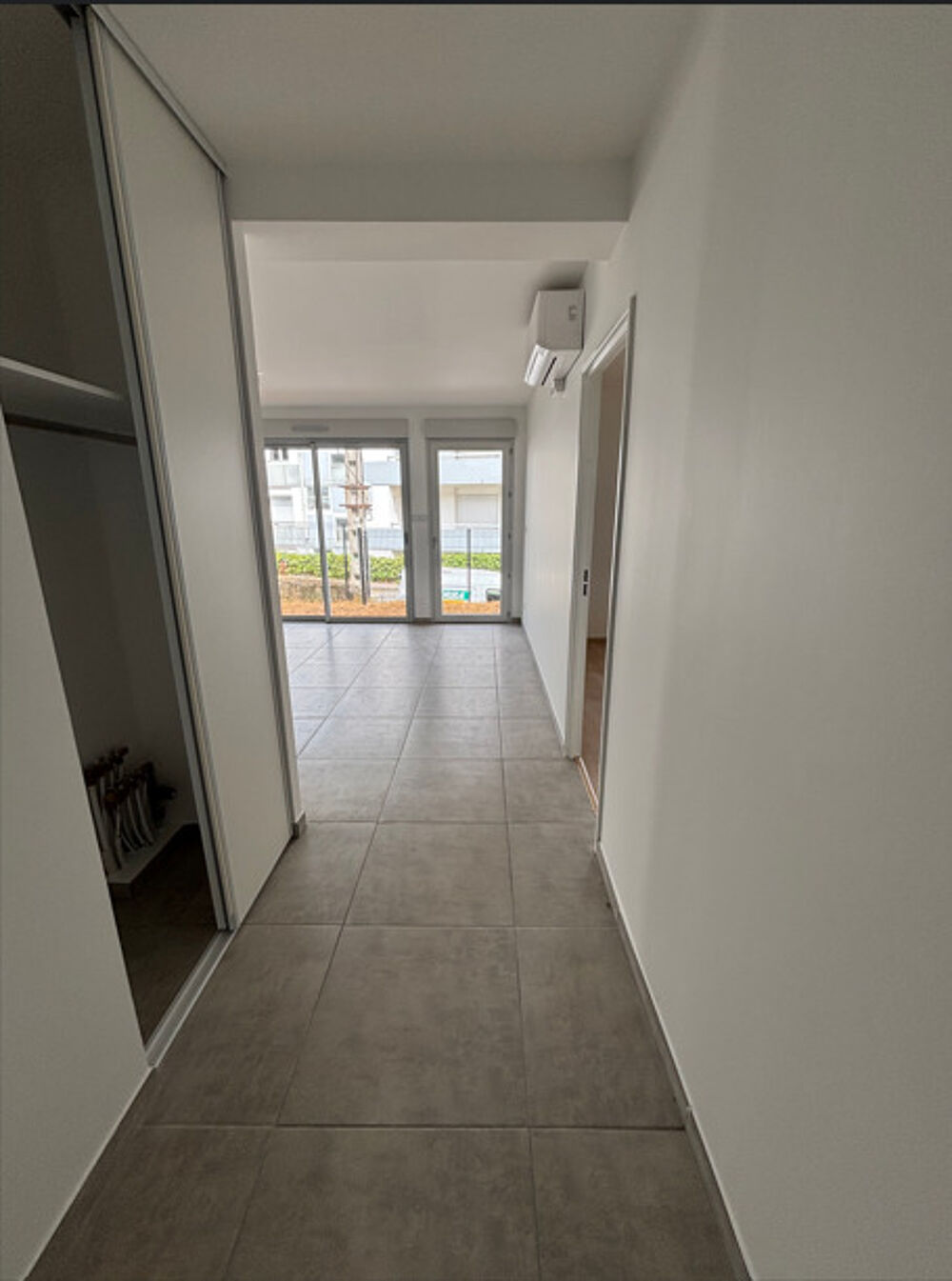 Location Appartement Beau T2. Neuf. Bel Air. Climatisation. Garage et Balcon Saint etienne