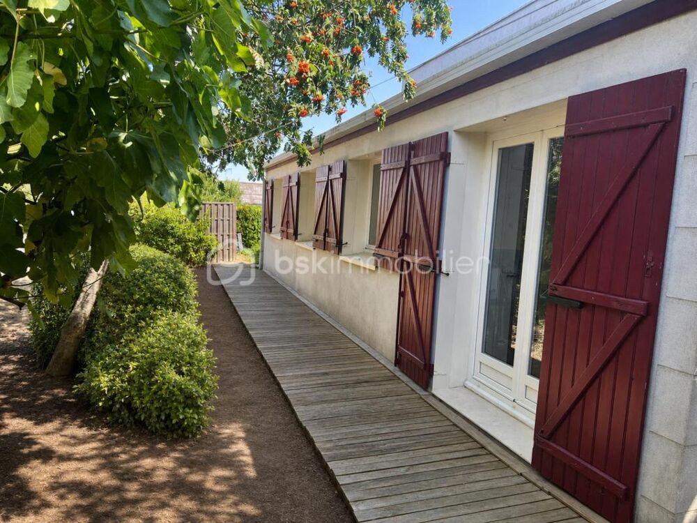 OTHIS  MAISON FAMILIALE AVEC VIE DE PLAIN-PIED, 5 CHAMBRES ET JARDIN SANS VIS-À-VIS