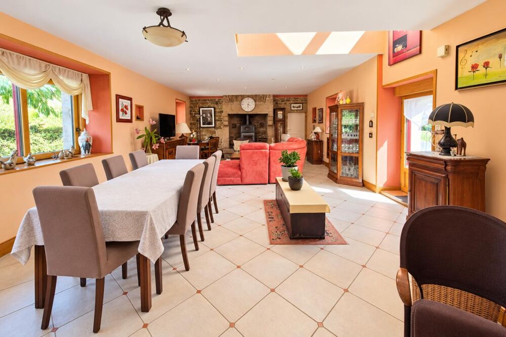 à vendre  Propriété/château Languidic (56440)