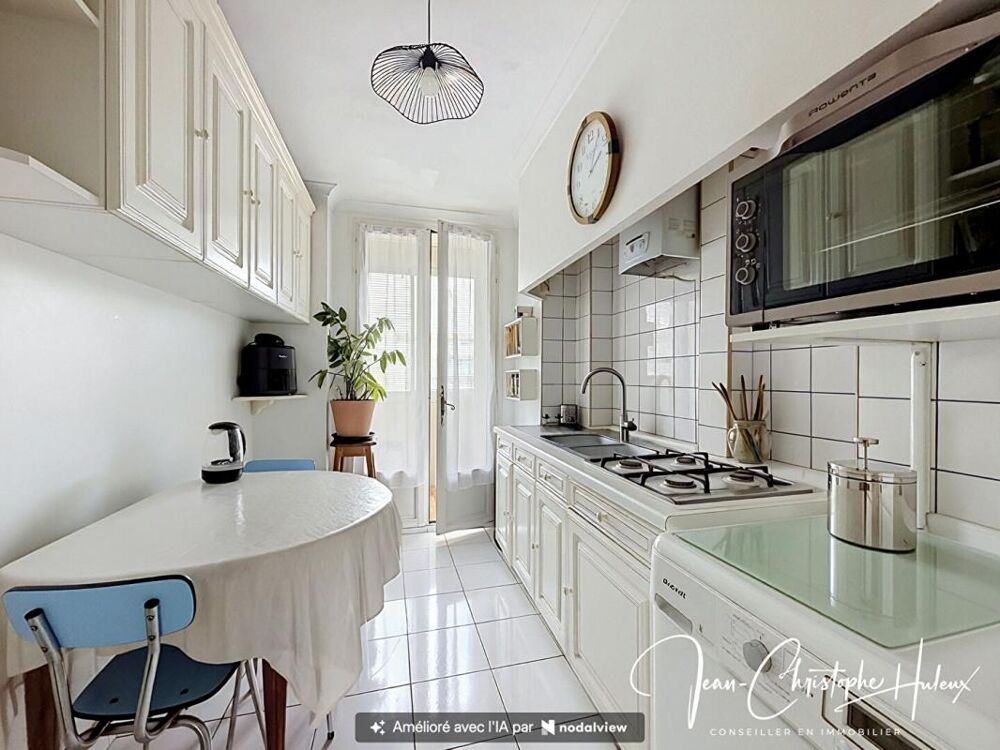 Vente Appartement 30900 NIMES Appartement  4 pièces de 68 m2  3 faces avec Garage privatif Nimes