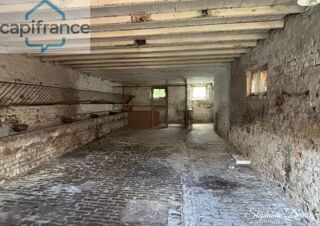 Vente Maison A VENDRE : Grange aménageable 270 m2 + Terrain 720 m2 – Centre GLAGEON (59132) Glageon