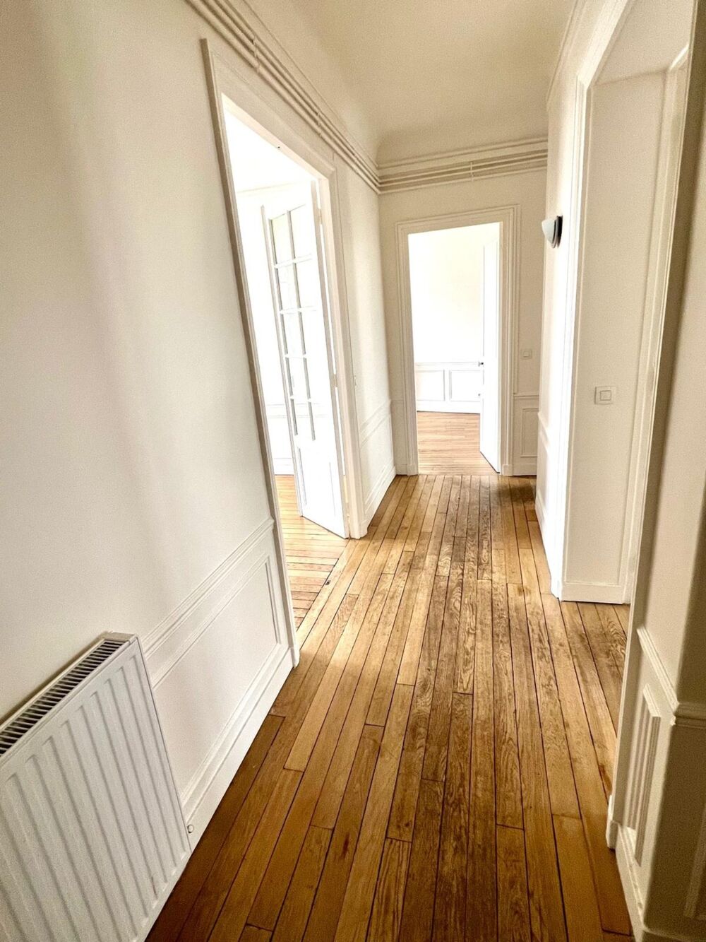 Vente Appartement Appartement bourgeois de type 3 pièces dans un bel immeuble au pied du métro mairie des lilas ( 93260 ) Les lilas
