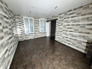  Immeuble � vendre 11 pi�ces 385 m�