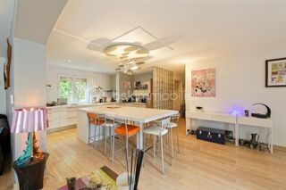  Villa à vendre 6 pièces 205 m²