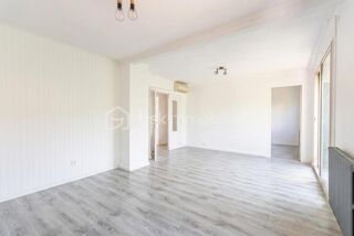  Appartement à louer 3 pièces 74 m²