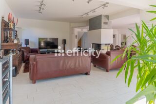  Maison à vendre 11 pièces 232 m²