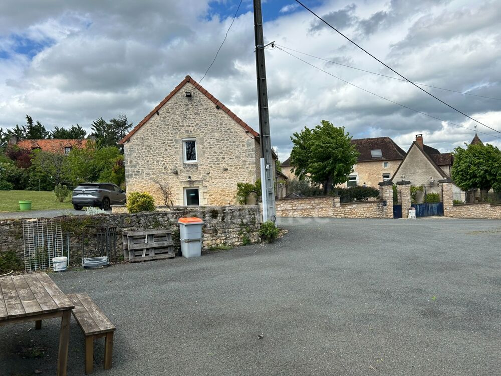 Vente Maison Dpt Dordogne (24), à vendre COULAURES maison P11 de 390 m² - Terrain de 4 828,00 m² - Plain pied Coulaures