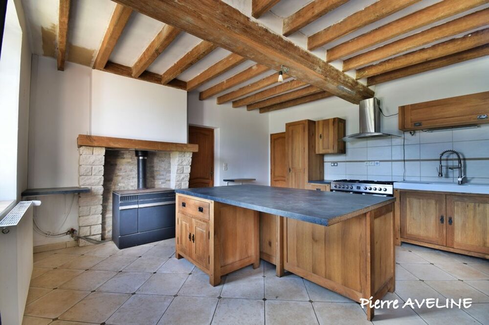 Maison à vendre 7 pièces YEVRES (28)