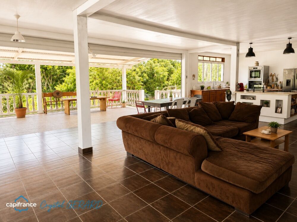 Vente Maison BELLE TERRE – PROPRIÉTÉ SUR PLUS D'1 HECTARE AVEC PISCINE Macouria