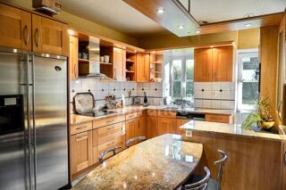  Propri�t�/ch�teau � vendre 10 pi�ces 366 m�