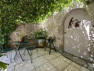  Propriété/château à vendre 8 pièces 220 m²