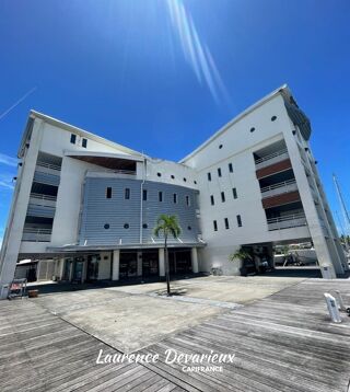  Immeuble � vendre 15 + pi�ces 1130 m�