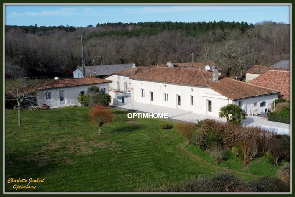 Maison 5 pièces 148 m² · à Brossac · 148 m² · 252 000 €