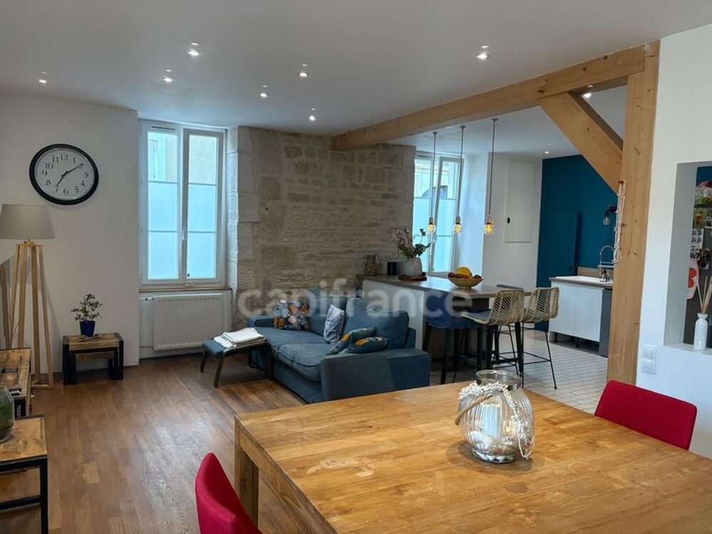 Vente Maison ? Coup de cœur – Maison en pierre rénovée avec charme et authenticité Cry
