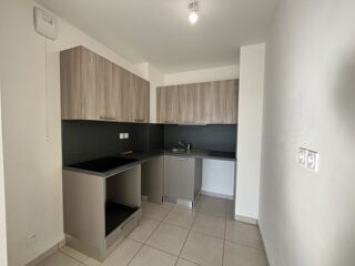  Appartement à louer 2 pièces 42 m²