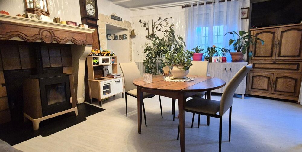 Vente Maison Belle Maison de Village et de Caractère de 1815 de 155 m² Rénover et Entretenue avec Goût avec sa Cour avant et Terrasse de 115 Saint dizier