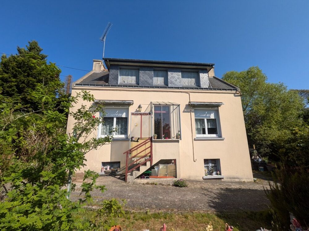 BUBRY MAISON À RÉNOVER DE 65 m² ENVIRON 3 PIÈCES GARAGE ET ABRI DE JARDIN PARCELLE DE 1450M²