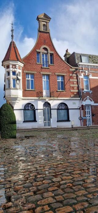  Propriété/château à vendre 9 pièces 131 m²