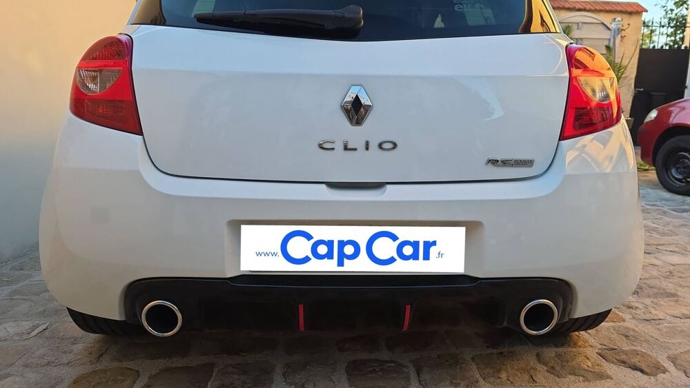 Clio RS 2.0 200 Cup - Entretien constructeur 2012 occasion 95540 Mery Sur Oise