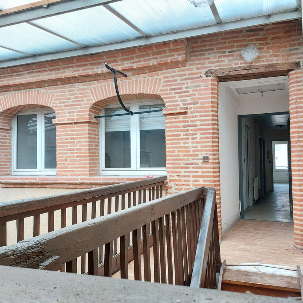 Vente Immeuble Immeuble à vendre MONTAUBAN (82)local commercial et 3 appartements Montauban