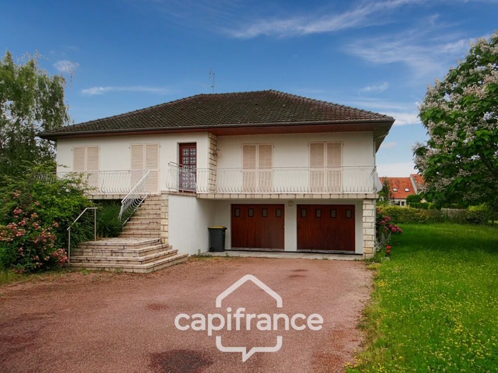 Maison 6 pièces 135 m² · à Commentry · 135 m² · 139 000 €