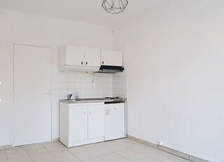  Appartement à louer 1 pièce 17 m²