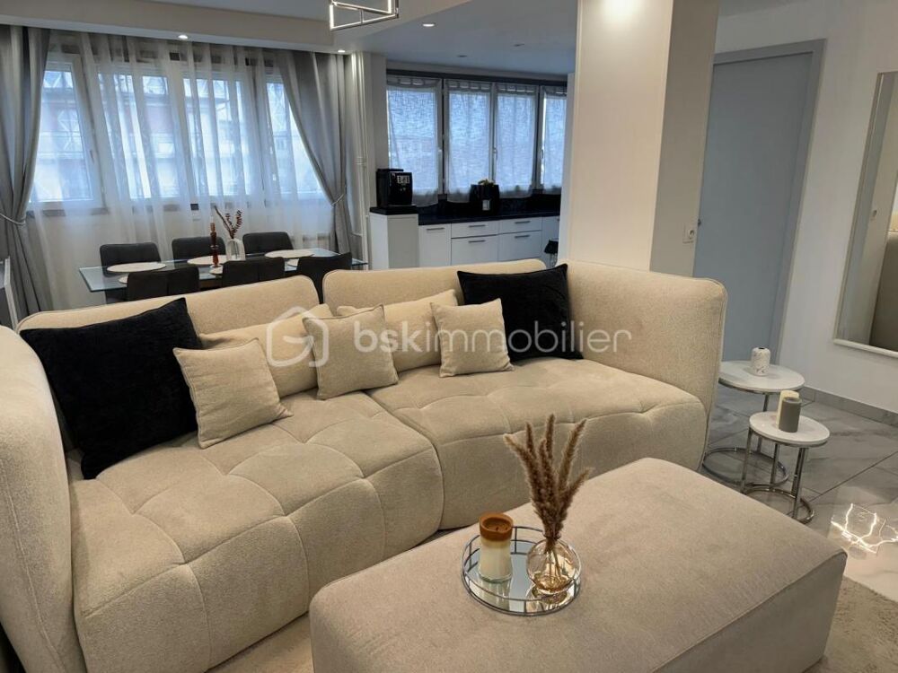 Appartement T3 Rénové  57 m² A LES PAVILLIONS SOUS BOIS