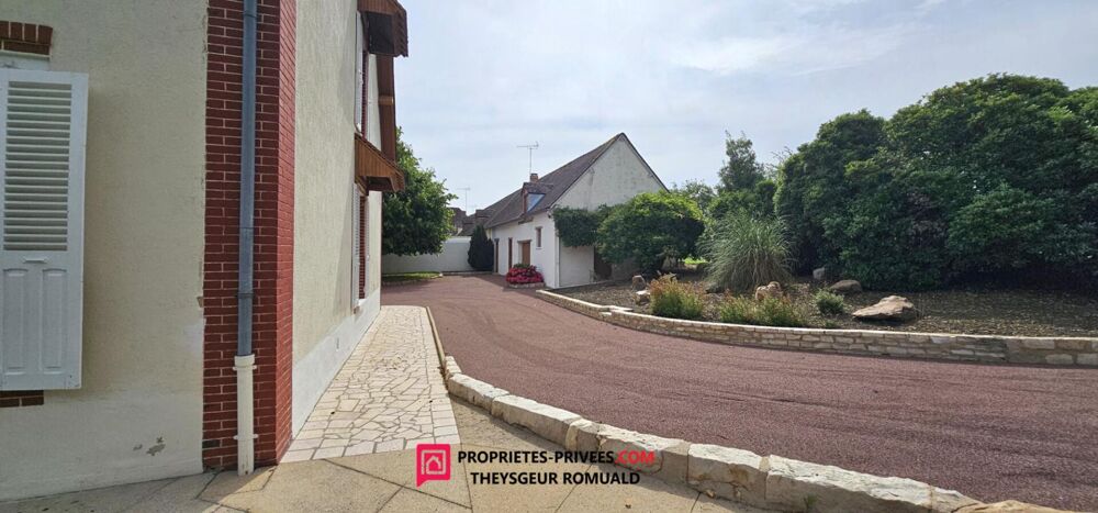 Vente Maison Maison Courtenay 7 pièce(s) 201 m2 Courtenay