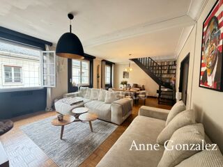 Vente Appartement ORLEANS Coeur de ville entre la place du Martroi et la gare dans une rue calme et prisée, à vendre superbe appartement T4 avec c Orleans