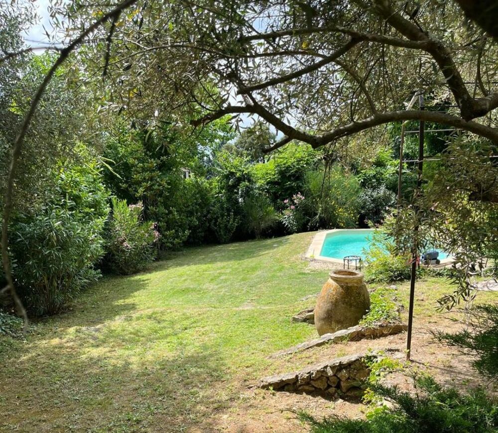 Élégante villa aux portes d'Uzès , Environnement naturel d'exception