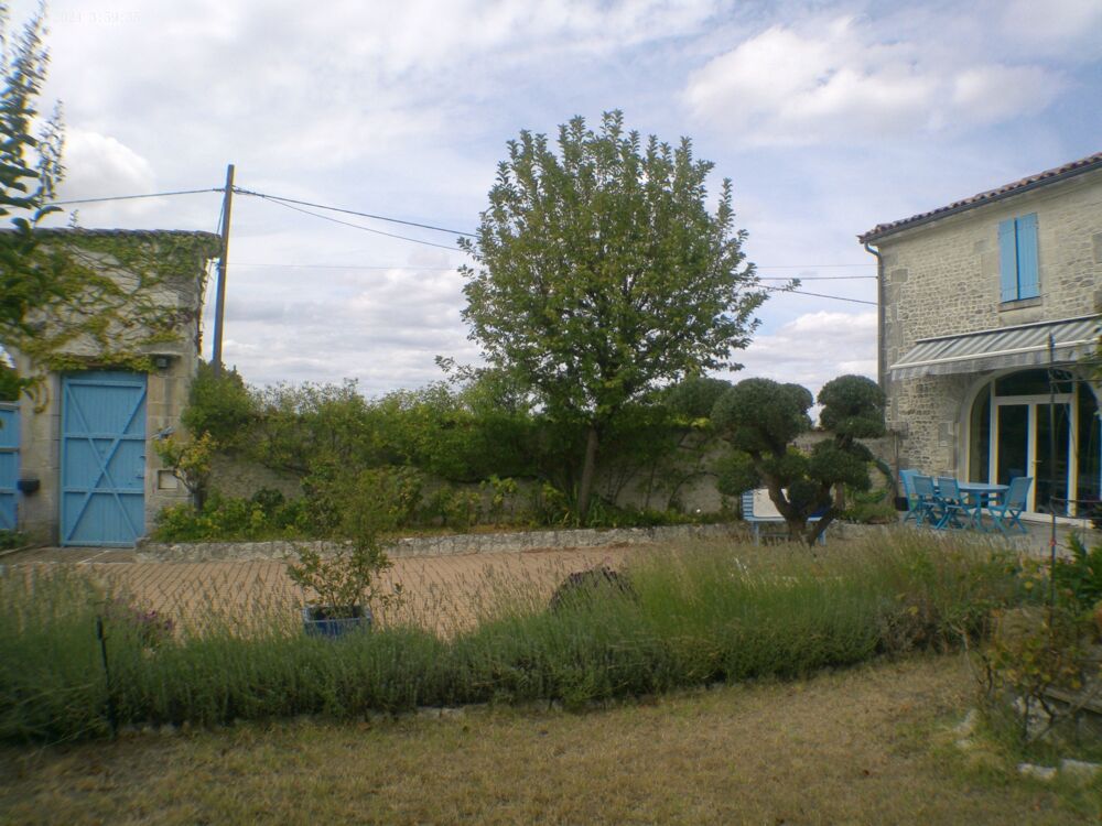 Vente Maison SEGONZAC A Vendre Maison en Pierre Segonzac