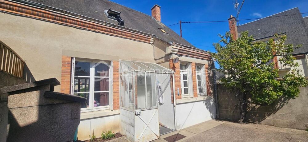 Maison avec garage, terrasse et double accès à deux pas des bords de Loire