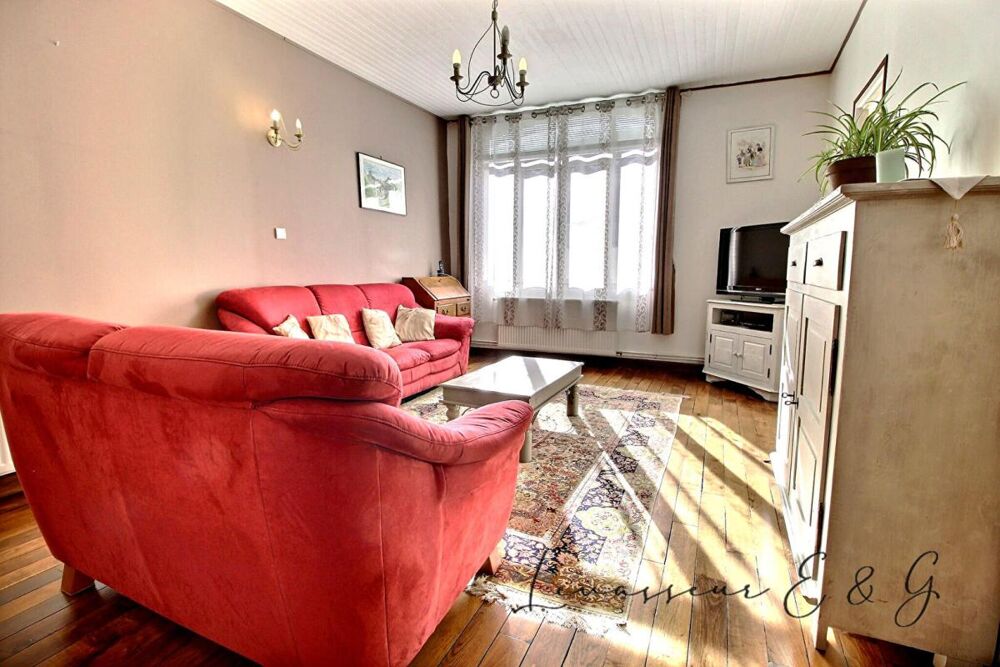 BURY 60250 - Maison bourgeoise 3 chambres, bureau et grande grange sur 429m²