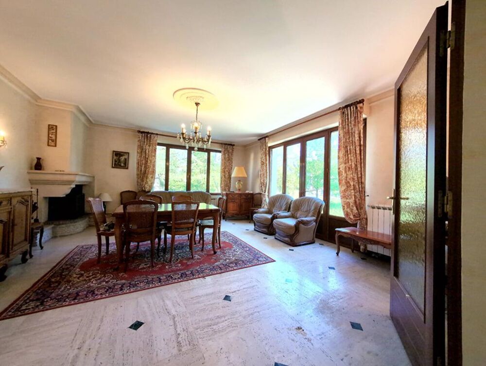 Maison contemporaine très lumineuse