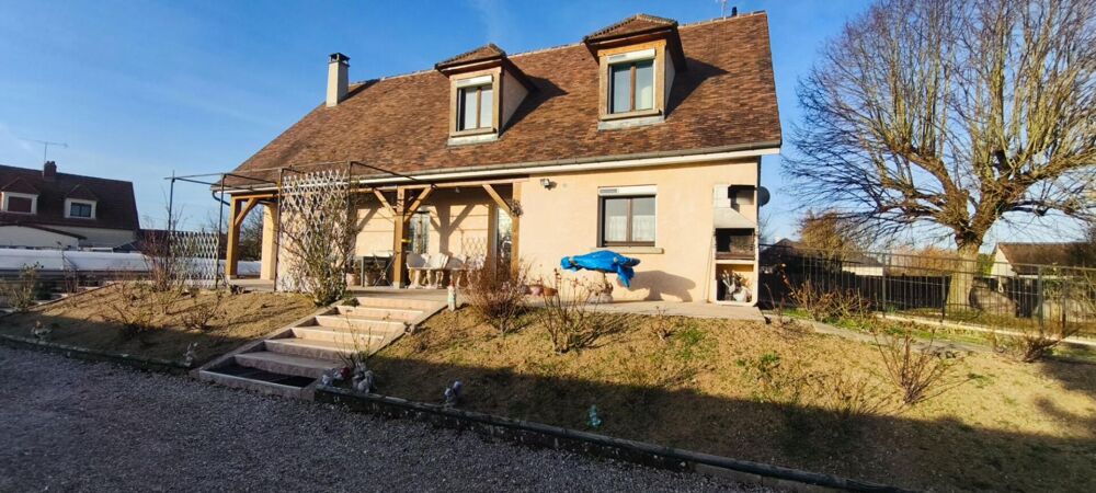 Maison Maizieres La Grande Paroisse 5 pièces 151 m2 sous-sol total, piscine couverte