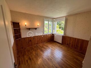 Vente Maison MAISON SUR SOUS-SOL 90m2, grand terrain et dépendances Cogles