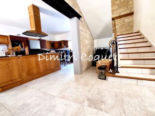  Propri�t�/ch�teau � vendre 5 pi�ces 200 m�