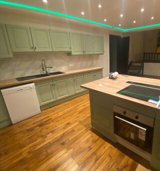  Appartement � louer 6 pi�ces 130 m�