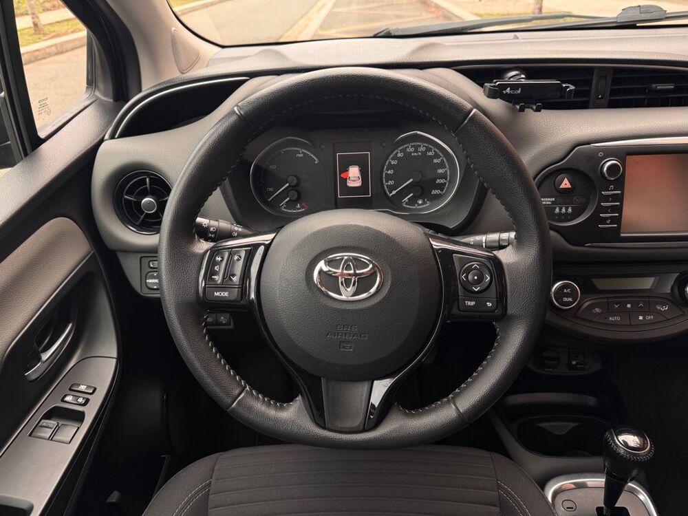 Yaris III 1.5 VVT-i 100 Hybrid E-CVT Dynamic - Automatique 2019 occasion 33000 Bordeaux